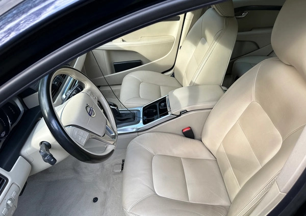 Volvo XC 70 cena 95900 przebieg: 133500, rok produkcji 2016 z Łódź małe 211